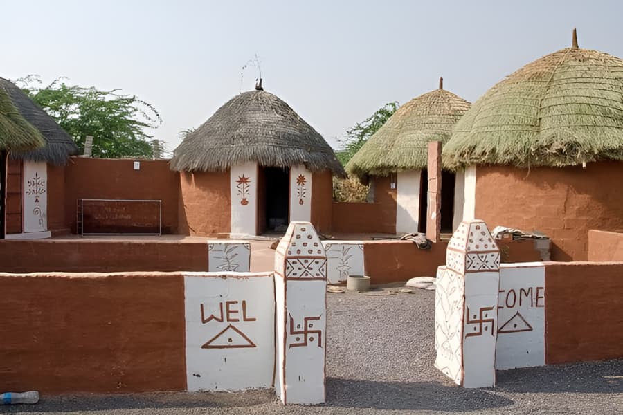 Bishnoi Village Safari in Jodhpur Entry Gate with Jeep Tour Bishnoi Village Safari in Jodhpur Entry