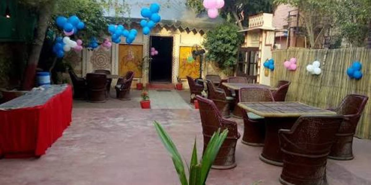 Outdoor Garden Dining at Odhani Restaurant and Cafe Jodhpur Odhani Restaurant Cafe Jodhpur