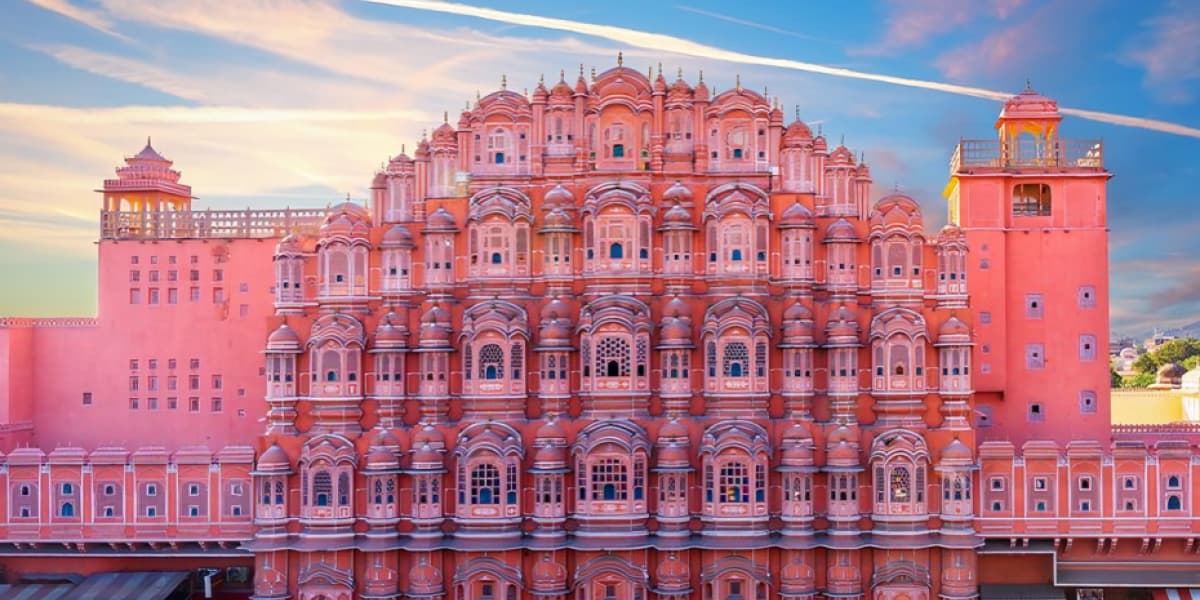 Hawa Mahal, Jaipur - The Iconic Landmark of the Pink City Hawa Mahal Pink City, Jaipur